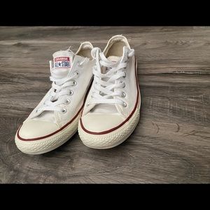 Used woman’s white converse size 9.